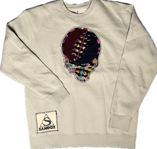 size large crewneck with stealie appliqué and sandoz patch