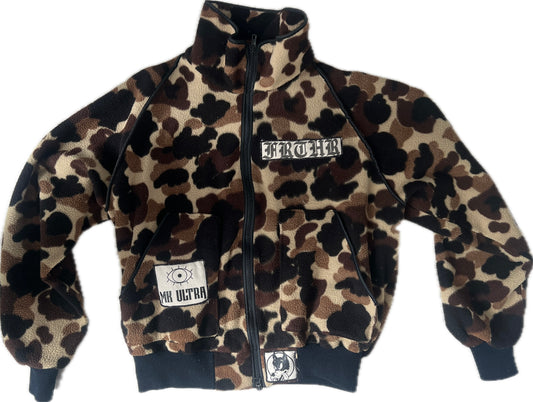 Vintage hunting camo fleece with Further patches
