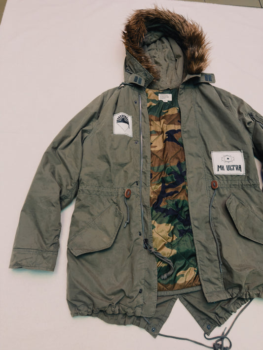 Alpha Industries parka with Further patches size Large Regular